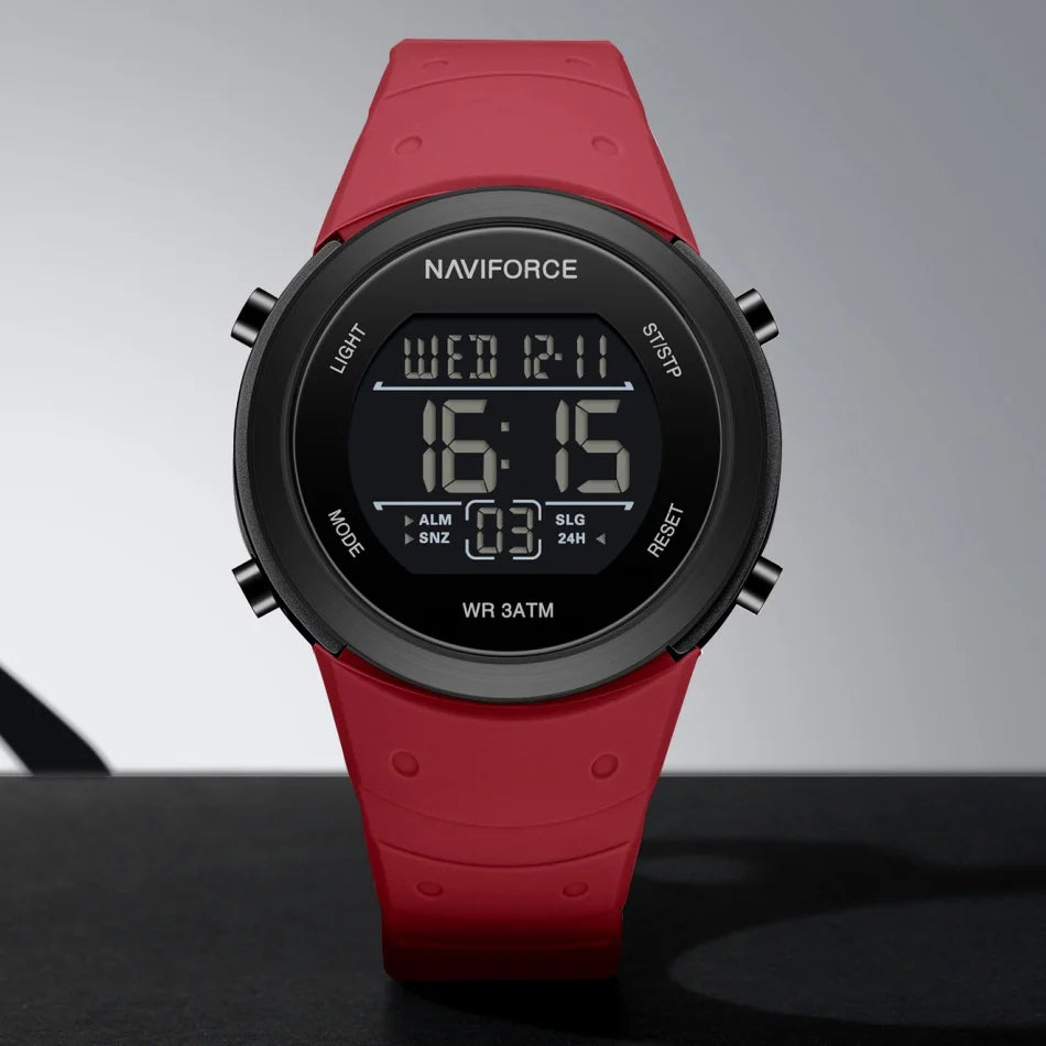 NAVIFORCE Brand Men Watches Luxury Comfortable Silicone Strap Electronic Day and Date Display Clock Waterproof Men Wristwatches