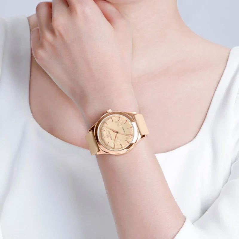 NAVIFORCE Women Simple Fashion Wristwatch Quartz 3ATM Waterproof Comfortable Silicone Strap Female Exquisite Wristwatch Gift Box