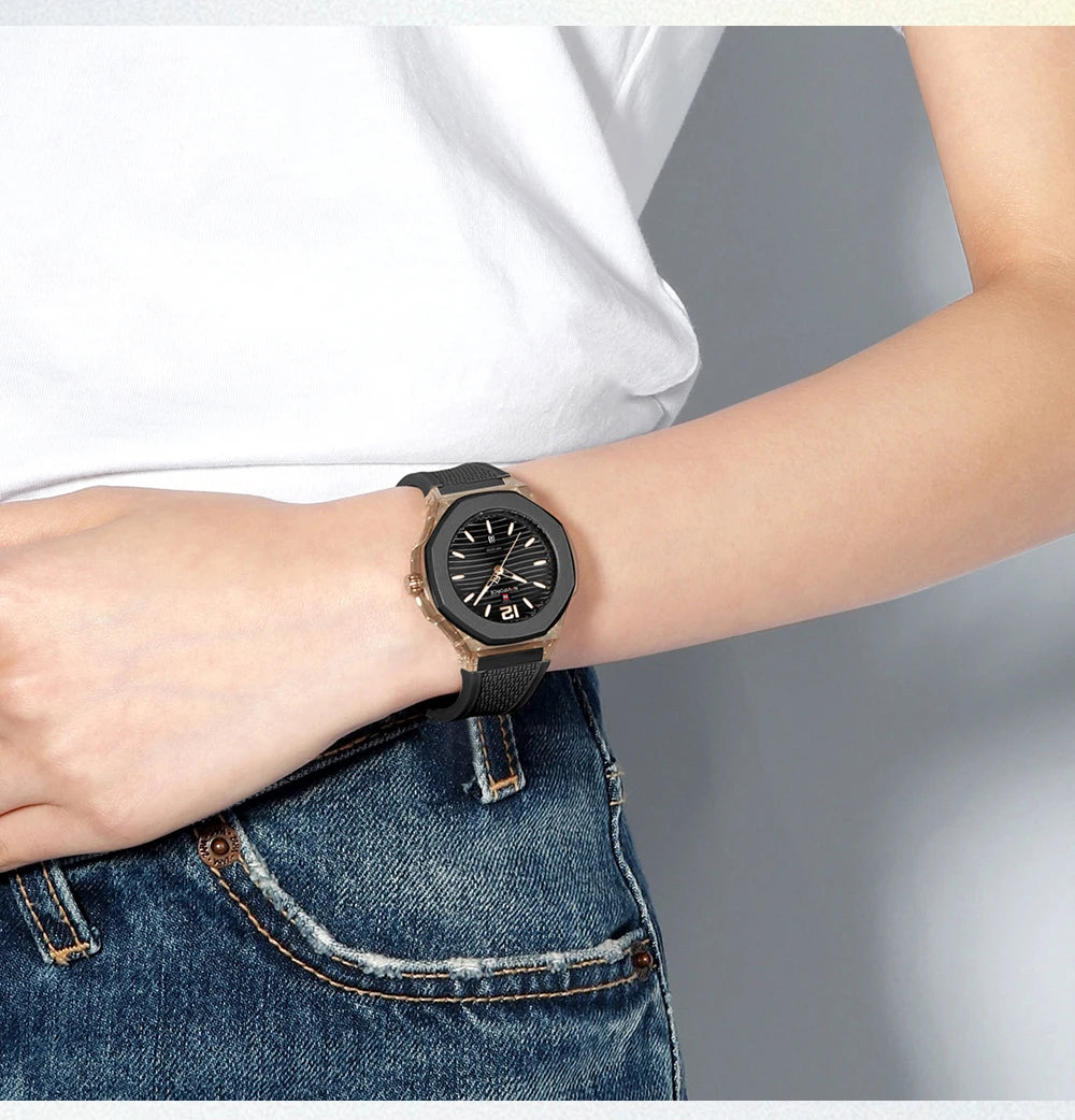 NAVIFORCE Fashion Watch for Women 5ATM Waterproof Silicone Strap Auto Date Display Night Illumination Ladies Elegant Watch Gift