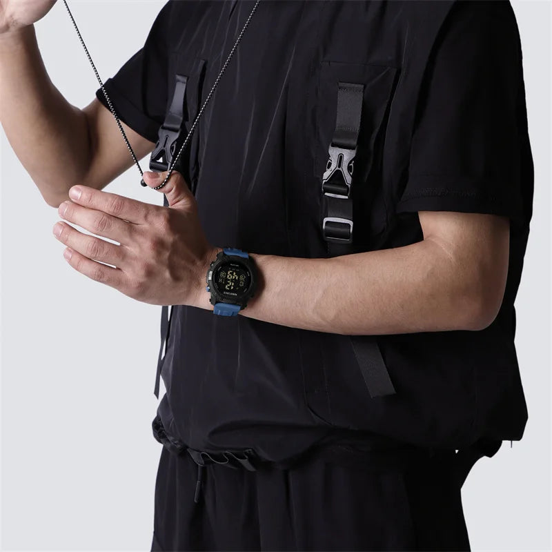 NAVIFORCE Men's Electronic Watch Fashion 5ATM Waterproof Silicone Strap Calendar Male LCD Digital Wristwatch Relogio Masculino